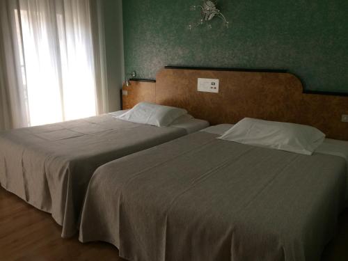Imagen de la habitación del Hotel Cityhotel Cristina. Foto 4