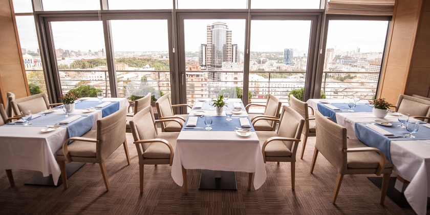 Imagen del bar/restaurante del Hotel Cityhotel. Foto 3