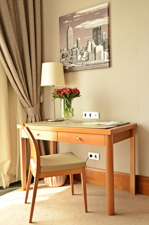 Imagen de la habitación del Hotel Cityhotel. Foto 14