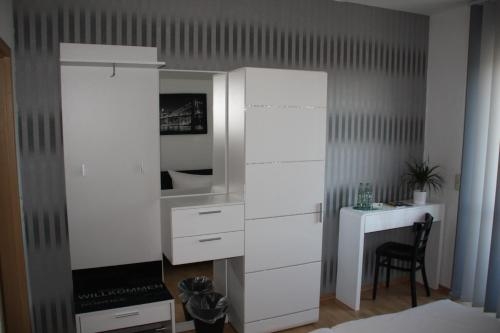 Imagen de la habitación del Hotel City-hotel. Foto 8