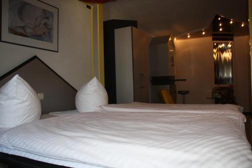 Imagen de la habitación del Hotel City-hotel. Foto 9