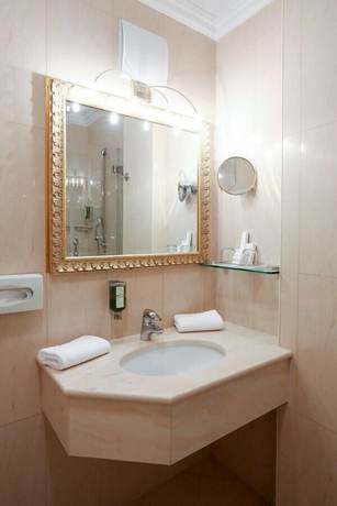 Imagen de la habitación del Hotel Cityhotel Goldener Adler BandB. Foto 14