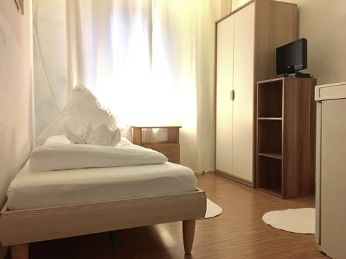 Imagen de la habitación del Hotel City-hotel-garni-diez. Foto 5