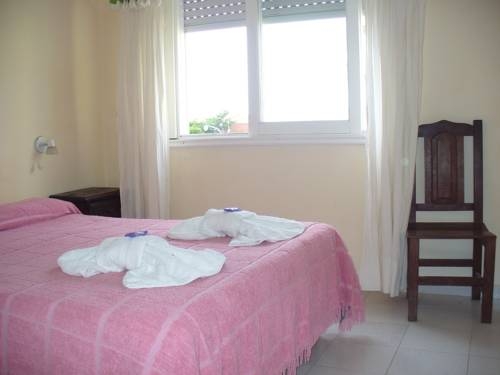 Imagen de la habitación del Hotel Citymar. Foto 9