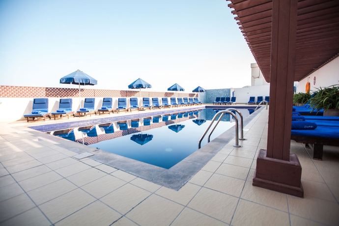 Imagen de la piscina del Hotel Citymax Bur Dubai. Foto 16