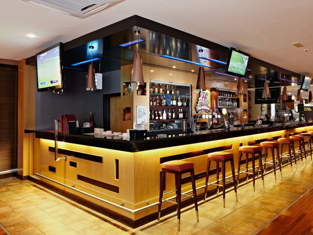 Imagen del bar/restaurante del Hotel Citymax Bur Dubai. Foto 4