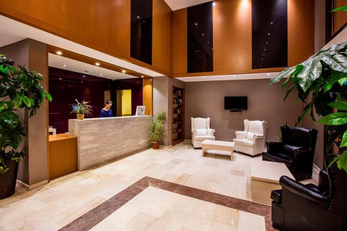 Imagen de los interiores del Hotel City's Hill. Foto 26