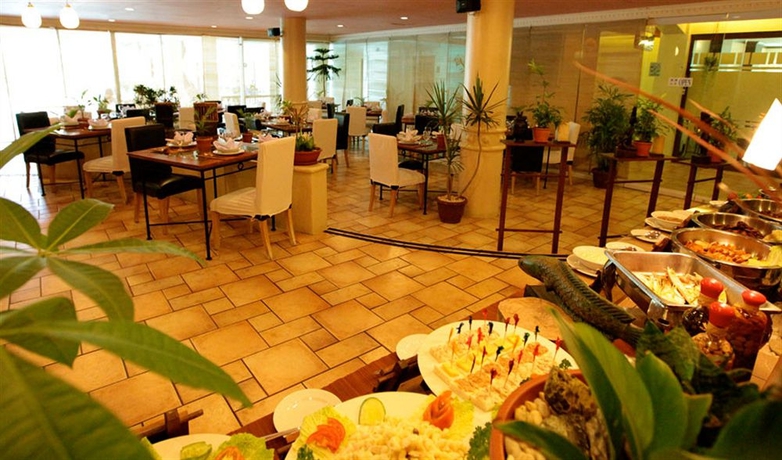 Imagen del bar/restaurante del Hotel Citystate Asturias Palawan. Foto 3