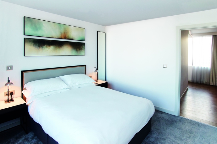 Imagen de la habitación del Hotel Citysuites. Foto 8