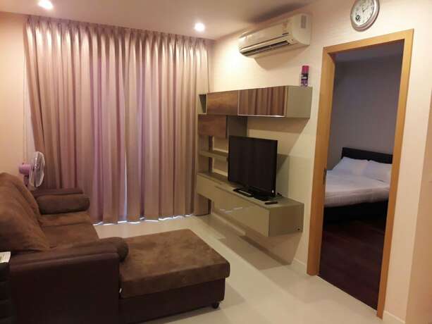 Imagen general del Hotel Cityview Circle Bts Pool Gym. Foto 14