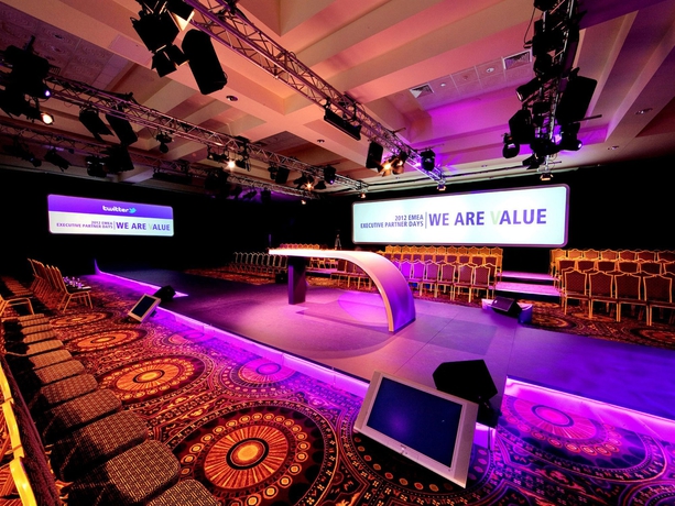 Imagen de los interiores del Hotel Citywest. Foto 14