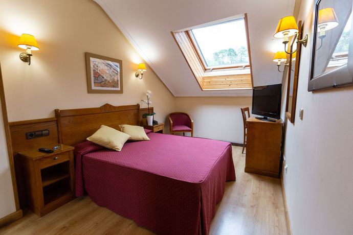 Imagen de la habitación del Hotel Ciudad Cangas De Onis. Foto 10