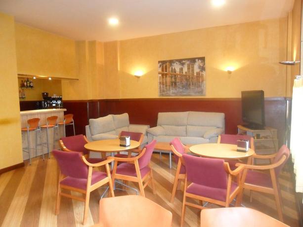 Imagen del bar/restaurante del Hotel Ciudad Cangas De Onis. Foto 3