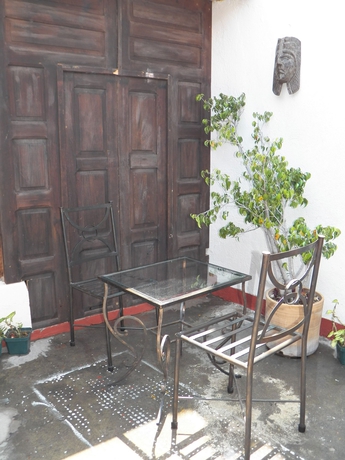 Imagen de los interiores del Hotel Ciudad Condal, Antigua Guatemala. Foto 16