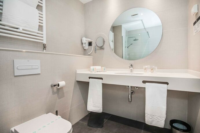 Imagen de la habitación del Hotel Ciudad De &Aacute;vila. Foto 20