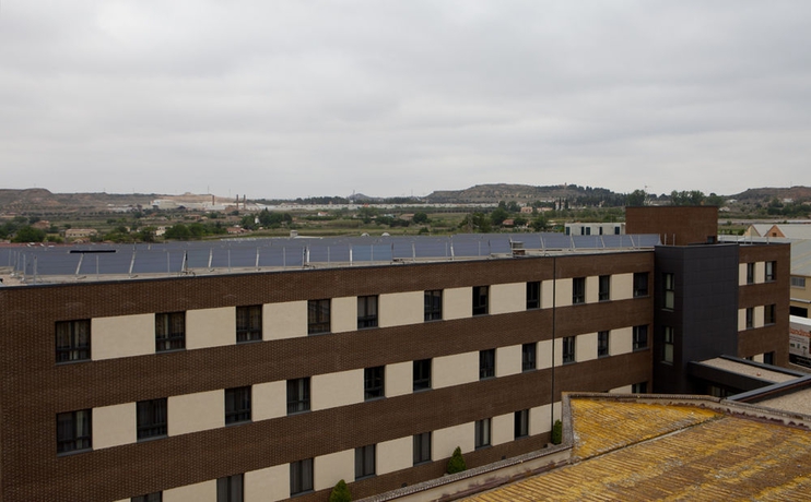 Imagen de los exteriores del Hotel Ciudad De Alcaniz. Foto 8
