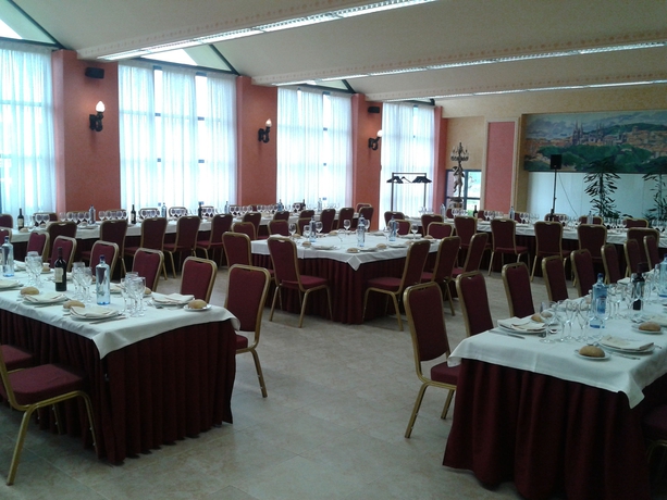 Imagen de los interiores del Hotel Ciudad De Burgos. Foto 12