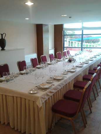 Imagen de los interiores del Hotel Ciudad De Burgos. Foto 14