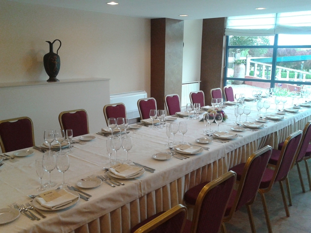 Imagen del bar/restaurante del Hotel Ciudad De Burgos. Foto 5