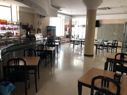 Imagen del bar/restaurante del Hotel Ciudad De Fuenlabrada. Foto 2