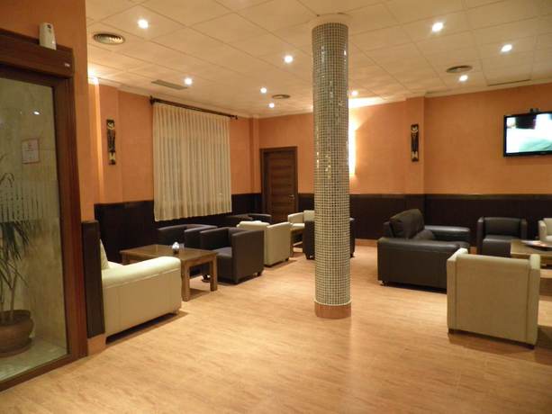 Imagen de los interiores del Hotel Ciudad De J&oacute;dar. Foto 17