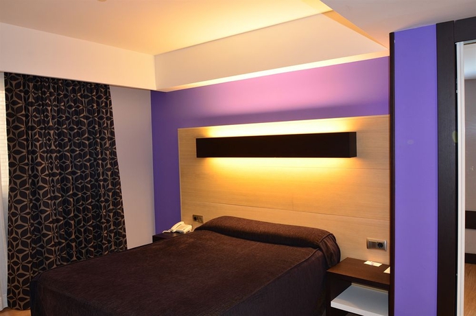 Imagen de la habitación del Hotel Ciudad De Logroño. Foto 7