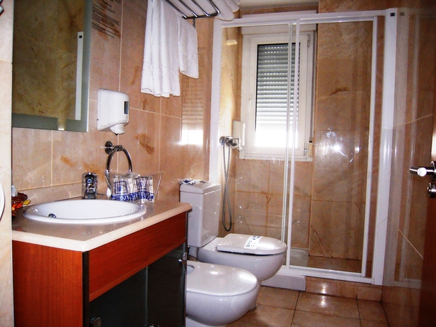 Imagen de la habitación del Hotel Ciudad De Lugo. Foto 2