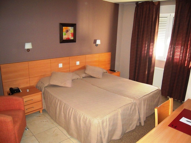 Imagen de la habitación del Hotel Ciudad De Lugo. Foto 4
