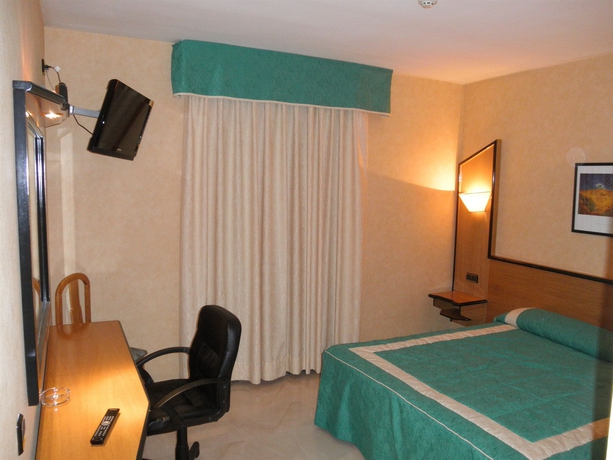 Imagen de la habitación del Hotel Ciudad De Navalcarnero. Foto 6