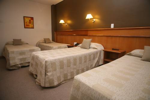Imagen de la habitación del Hotel Ciudad. Foto 3