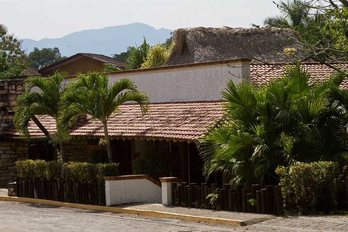 Imagen de los exteriores del Hotel Ciudad Real Palenque. Foto 7