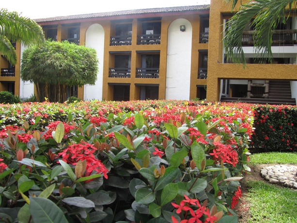 Imagen de los exteriores del Hotel Ciudad Real Palenque. Foto 8