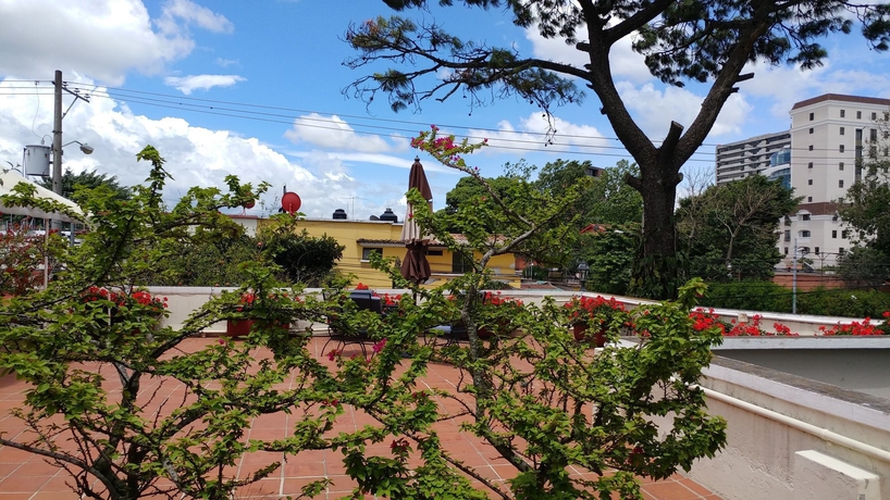 Imagen de los interiores del Hotel Ciudad Vieja. Foto 16