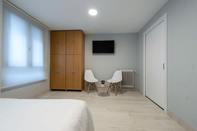 Imagen de la habitación del Hotel Ciudad de Jaca. Foto 9