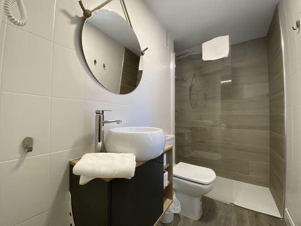 Imagen de la habitación del Hotel Ciudad de Jaca. Foto 19