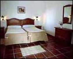 Imagen de la habitación del Hotel Ciudad del Cine. Foto 2