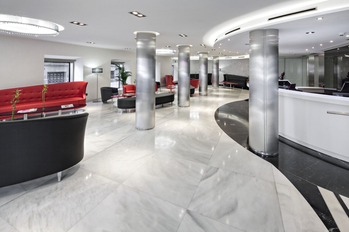 Imagen de los interiores del Hotel Ciutadella Barcelona. Foto 13