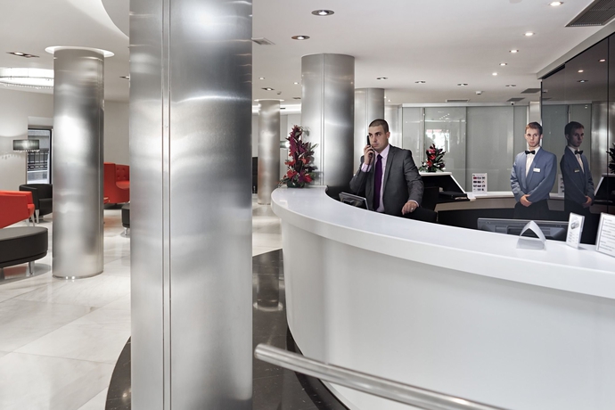 Imagen de los interiores del Hotel Ciutadella Barcelona. Foto 14