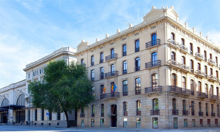 Imagen de la habitación del Hotel Ciutadella Barcelona. Foto 6