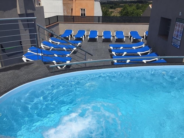 Imagen de la piscina del Hotel Ciutadella, Roses. Foto 8