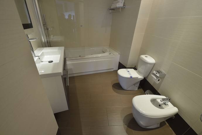 Imagen de la habitación del Hotel Ciutat D' Amposta. Foto 13