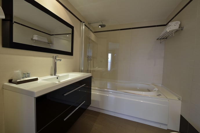 Imagen de la habitación del Hotel Ciutat D' Amposta. Foto 14