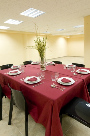 Imagen de los interiores del Hotel Ciutat De Sant Adria. Foto 13