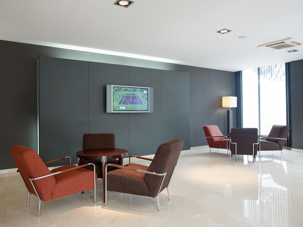 Imagen de los interiores del Hotel Ciutat Martorell. Foto 11