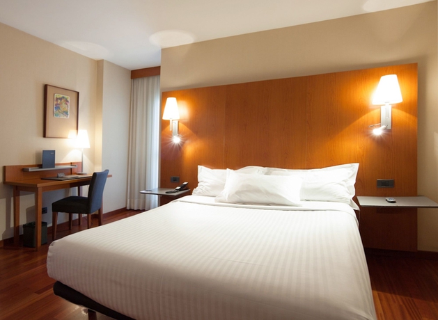 Imagen de la habitación del Hotel Ciutat Martorell. Foto 5