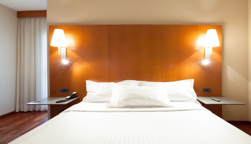 Imagen de la habitación del Hotel Ciutat Martorell. Foto 7