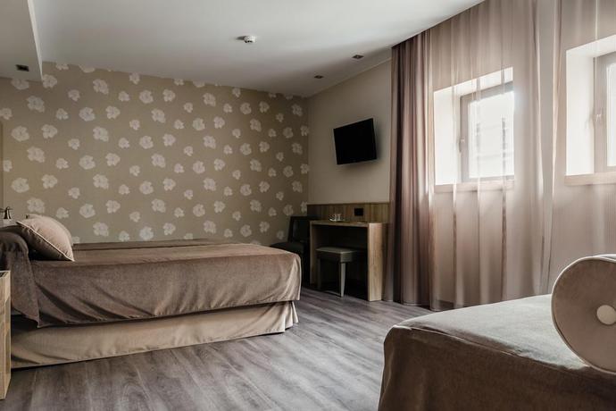 Imagen de la habitación del Hotel Civera. Foto 7