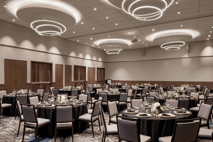 Imagen de los interiores del Hotel Civic Autograph Collection. Foto 12