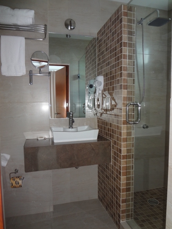 Imagen de la habitación del Hotel Civic Express. Foto 2