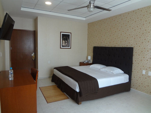 Imagen de la habitación del Hotel Civic Express. Foto 3